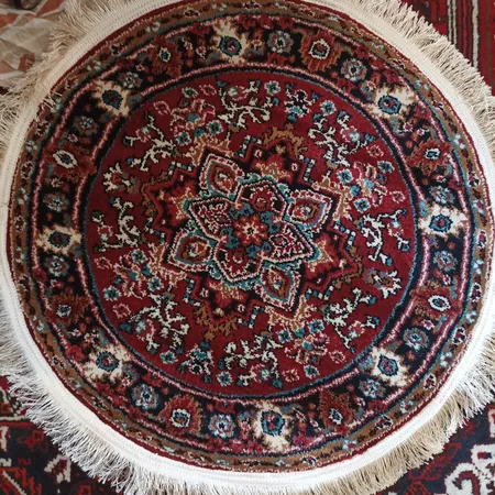 فرش ماشینی سهند کد B045.BJ طرح هریس زمینه قرمز کالیته بختیاری