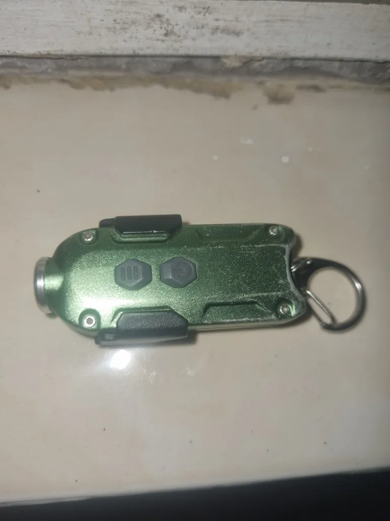 جاکلیدی مدل چراغ قوه شارژی کد W570