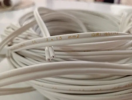 سیم برق افشان 2 در 1.5 مدل M215