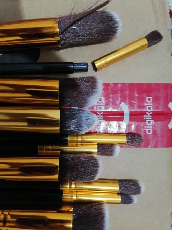 ست برس آرایشی کد 04 مجموعه 10 عددی