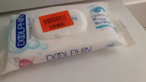 تجریه خرید دستمال مرطوب پاک کننده آرایش دلفین مدل 001 بسته 60 عددی