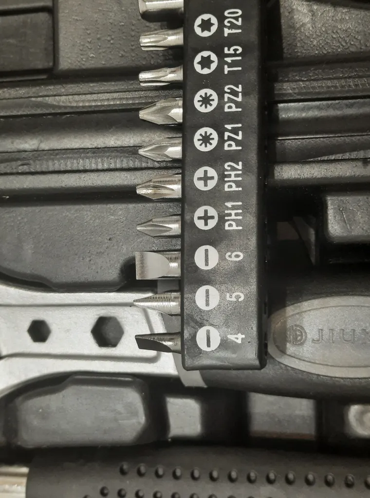 مجموعه 60 عددی جعبه ابزار جیوکسون مدل 3020300