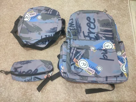 کوله پشتی مدل مدرن به همراه جامدادی و کیف دوشی