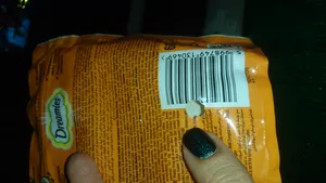 تجریه خرید غذای تشویقی گربه دریمز مدل Snack With Chicken وزن 60گرم