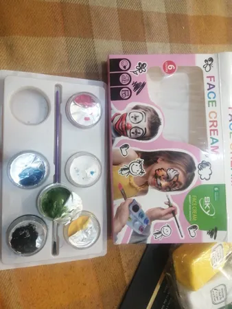 رنگ گریم صورت اسکای کد S-5606 مجموعه 6 عددی