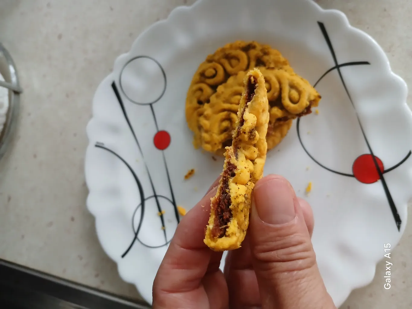 کلمپه گردویی زعفرانی مخصوص رضا بیجاری - 500 گرم