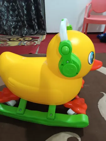 راکر کودک مدل Headphone Duck