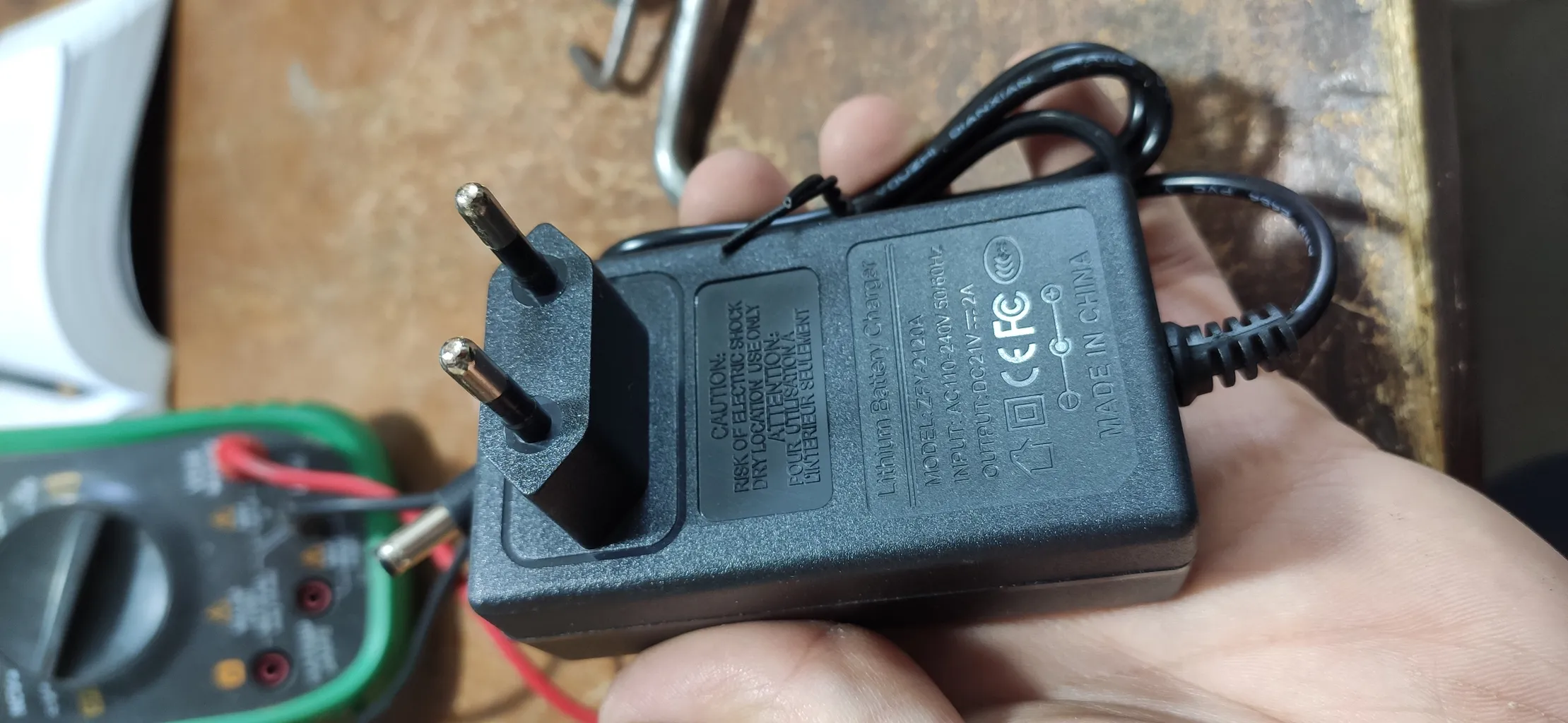 بلوور دمنده و مکنده شارژی باس مدل BLOWER_LIFE_STYLE کد 1 بلوور دمنده و مکنده شارژی باس مدل BLOWER_LIFE_STYLE کد 1