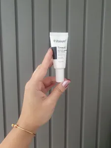 تجریه خرید کرم دور چشم ویتالیر مدل رتینول حجم 20 میلی لیتر