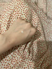 تجریه خرید کرم دور چشم کلکسیون رویوال مدل Hyalusense حجم 20 میلی لیتر