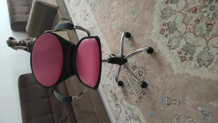 صندلی اداری اوان مدل P101L چرمی