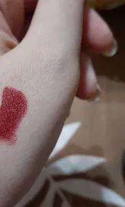 تجریه خرید رژ لب جامد گلدن رز شماره 20