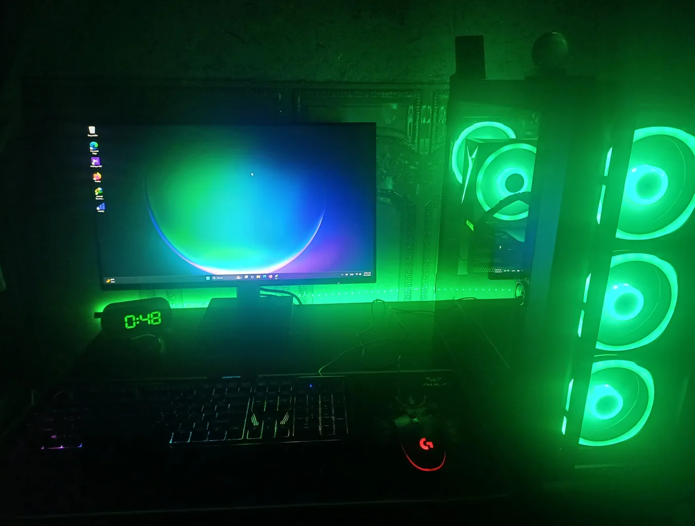 کیس کامپیوتر لاجی کی مدل  C474B