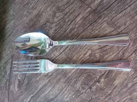 سرویس قاشق و چنگال 12 پارچه صنایع استیل ایران مدل مونزا کد 101