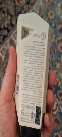 کرم ضدآفتاب بی‌رنگ رین استایل، SPF50، مدل فیوژن واتر، مناسب انواع پوست با حجم 70 میلی‌لیتر، ضد آب، محافظت‌کننده در برابر اشعه‌های UVA و UVB، ضد حساسیت، غیر کومدون‌زا و فاقد پارابن، روشن‌کننده، ضد چروک و پیری،با ماندگاری 5 ساعته 
