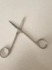 تجریه خرید قیچی  جراحی مدل آیریس کد A1