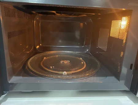 مایکروویو 42 لیتر کنوود مدل MWM42