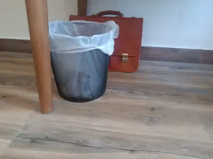 تجریه خرید سطل زباله اداری کد 02