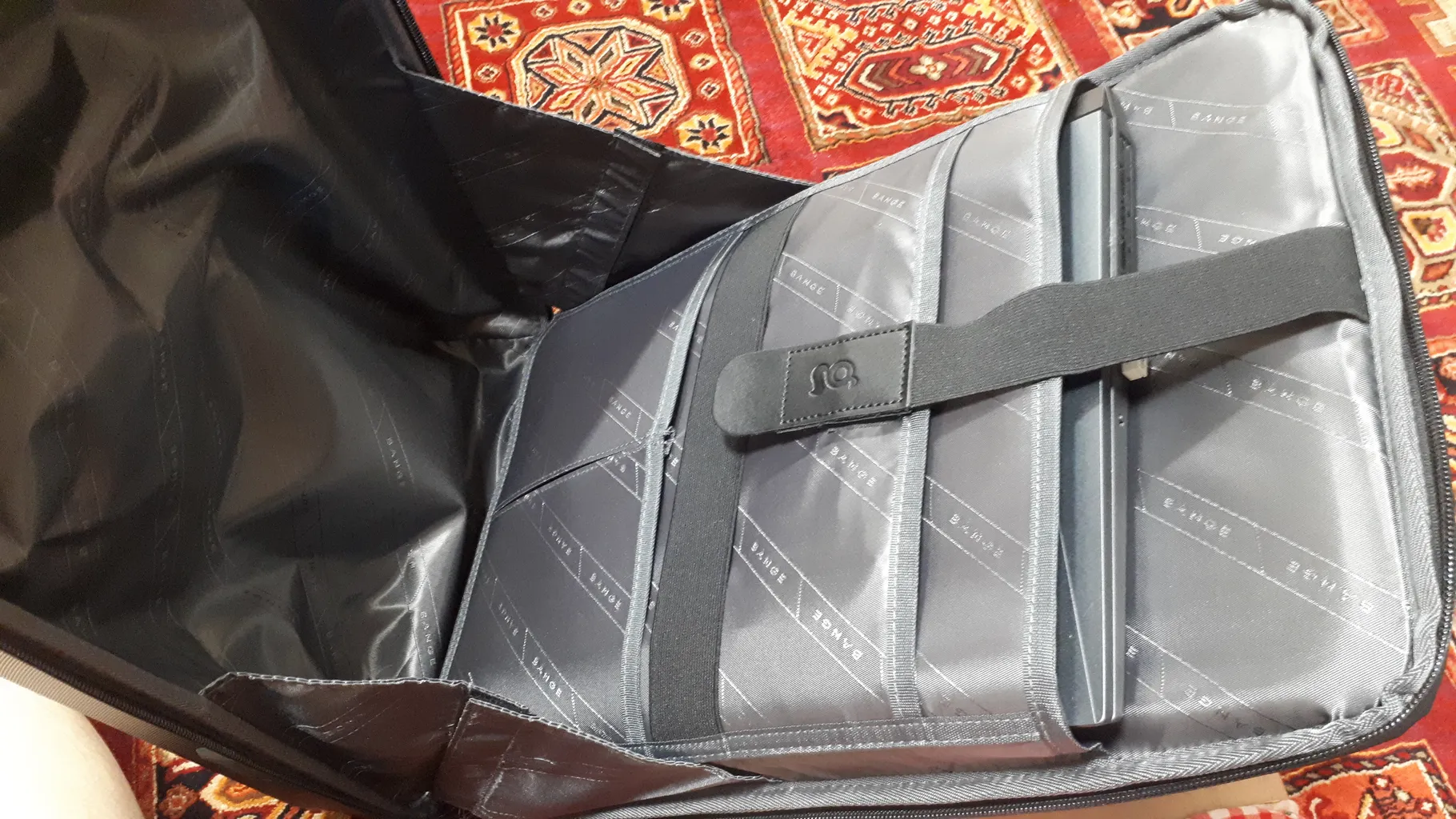 کوله پشتی لپ تاپ بنج مدل 7682 مناسب برای لپ تاپ تا 15.6 اینچی