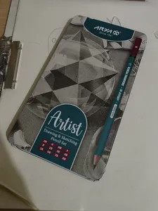 تجریه خرید مداد طراحی آریا مدل Artist کد 005-3075 مجموعه 12 عددی