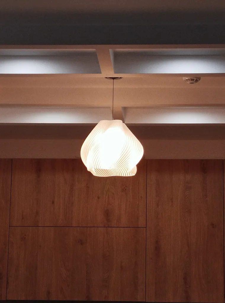 لوستر افزا سازان نمای سوم مدل خامه ای کد 30