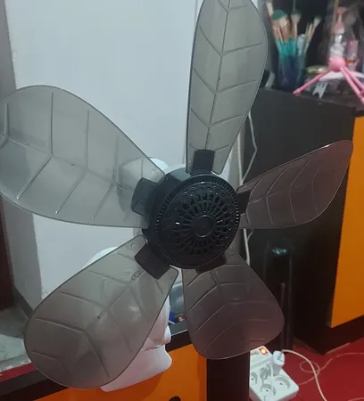 پنکه رومیزی مدل گیره ای پنج پره