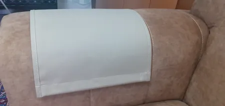 جای ریموت کنترل مدل CR2