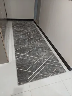 فرش ماشینی ساوین کد 4083 زمینه طوسی