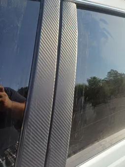 برچسب خودرو لیزارد مدل پوششی طرح کربن کد LZD-829 رول یک متری