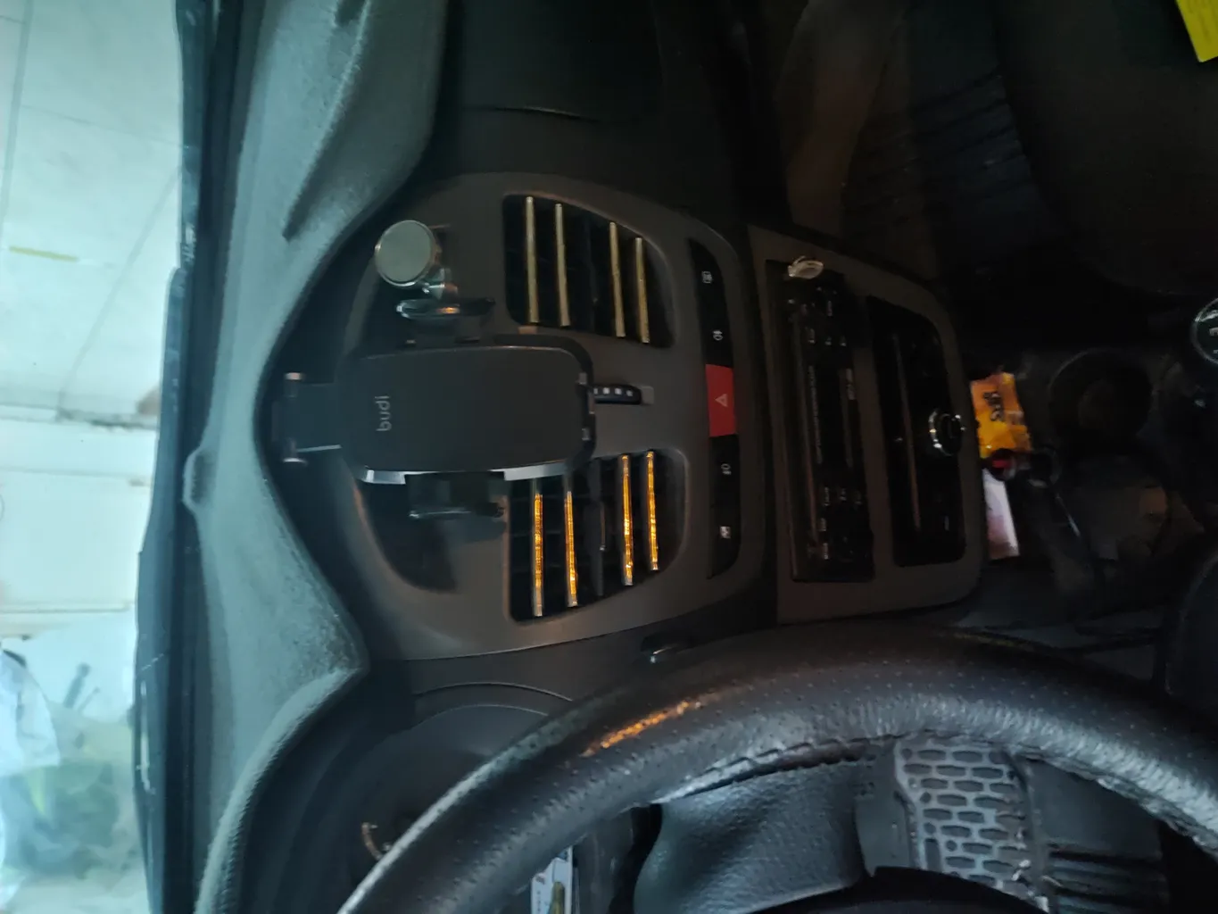 پایه نگهدارنده گوشی موبایل بودی مدل CM555B