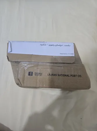 اسپری ضد آفتاب بی‌رنگ وکالی، SPF 50، مدل 001، مناسب انواع پوست چرب با حجم 235 میلی‌لیتر، محافظت‌کننده در برابر اشعه‌های UVA و UVB، ضد آب و مرطوب‌کننده، روشن‌کننده، ضد لک و پیری، دارای فرمولاسیون فاقد چربی، کلاژن، ویتامین‌های C و E، با ماندگاری 2 ساعته