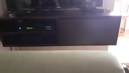 میز تلویزیون دیواری مدل FH81