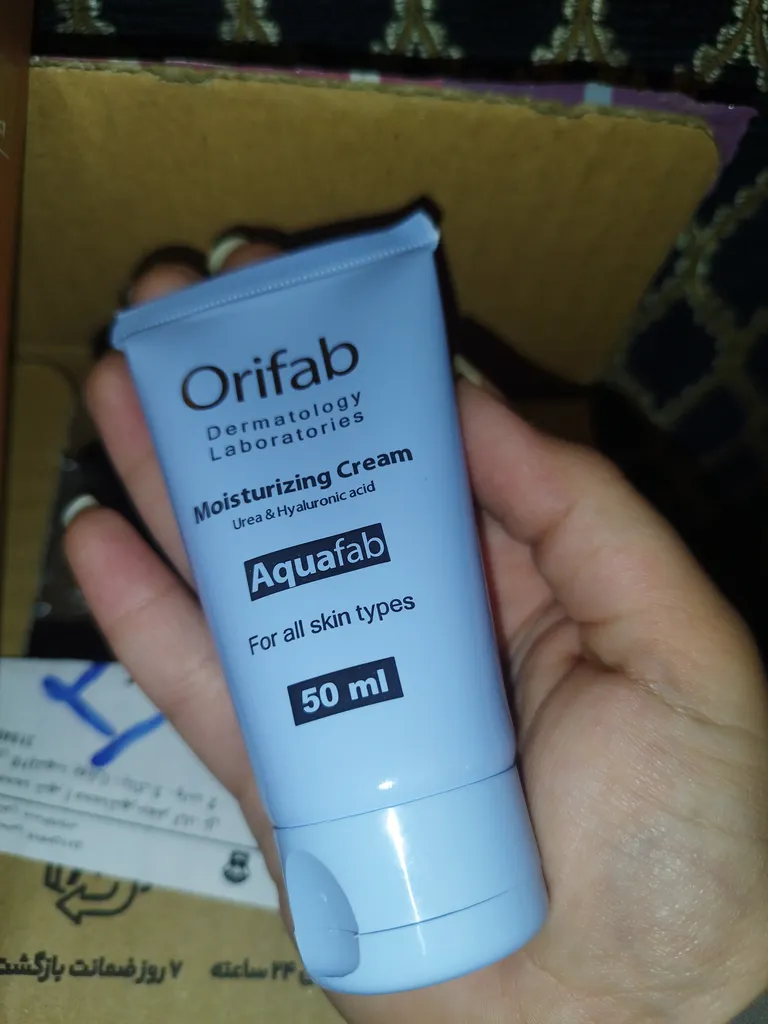 کرم آبرسان اوری فاب مدل اوره و هیالورونیک اسید حجم 50 میلی لیتر