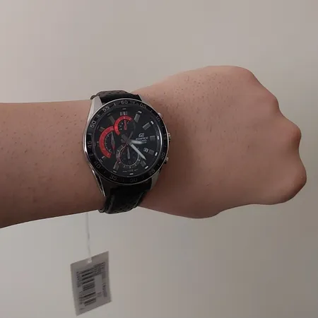 ساعت مچی عقربه‌ای کوارتز مردانه کاسیو مدل EFV-550L-1A