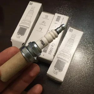 تجریه خرید شمع خودرو پی اس ای مدل 5960F3 بسته 4 عددی