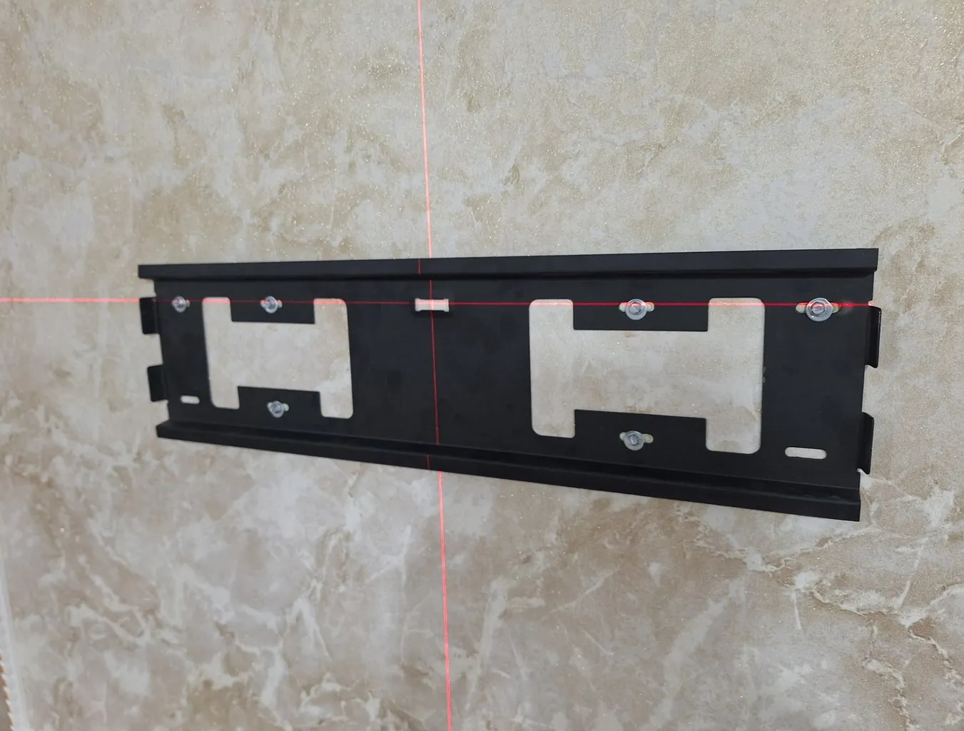 پایه دیواری تلویزیون سرافراز مدل H7 مناسب برای تلویزیون های  ۴۲ تا 98 اینچ