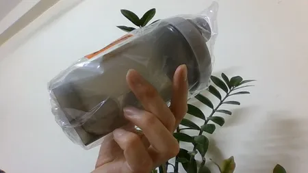 شیکر مدل حرفه ای گنجایش 0.55 لیتر