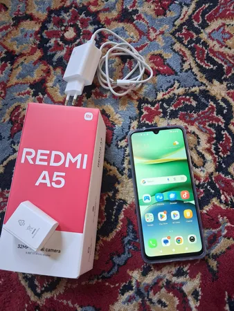 گوشی موبایل شیائومی مدل Redmi A5 دو سیم کارت ظرفیت 128 گیگابایت و رم 4 گیگابایت - نسخه به همراه شارژر