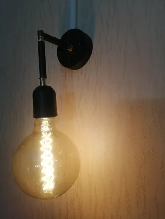 لامپ فیلامنتی انگاره مدل G125 پیچی پایه E27