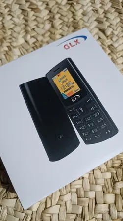 گوشی موبایل جی ال ایکس مدل C66 دو سیم کارت ظرفیت 16 مگابایت