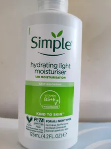 تجریه خرید کرم آبرسان سیمپل مدل Light مناسب انواع پوست حجم 125 میلی‌لیتر