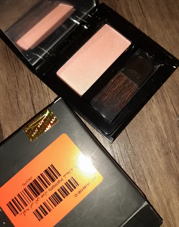 رژگونه این لی مدل Harmony شماره 01