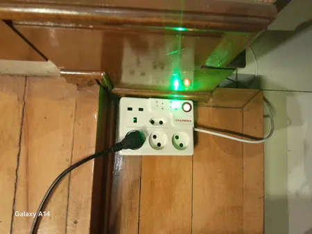 محافظ برق گارد مدل 606