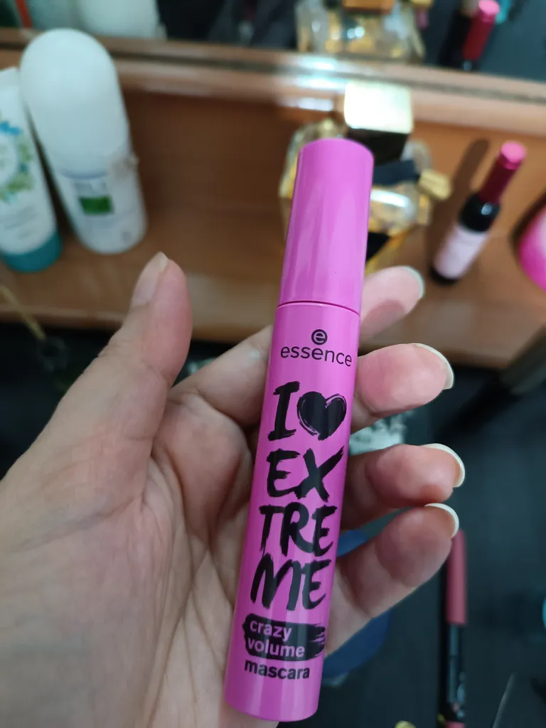 ریمل حجم دهنده اسنس مدل I Love Extreme Crazy Volume