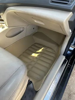 کفپوش سه بعدی خودرو مدل AM مناسب برای ام وی ام 550