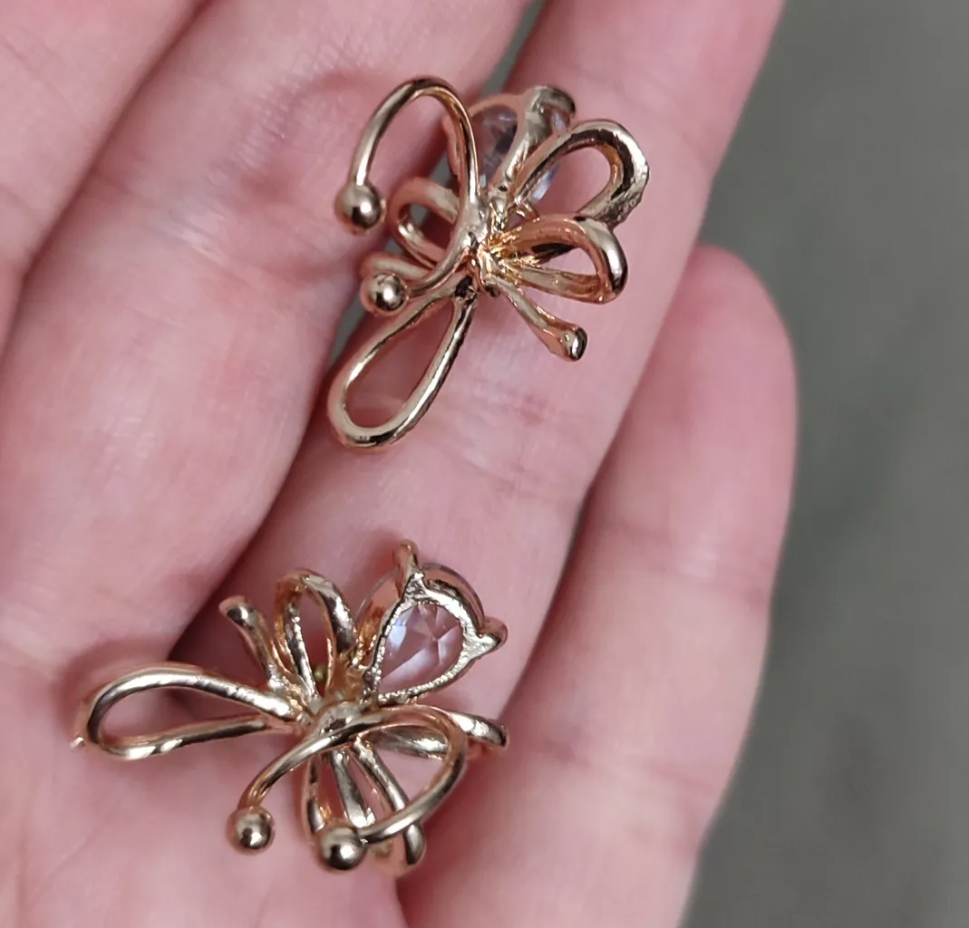 پیرسینگ گوش زنانه ماصرم مدل لاله گوشی کد ER2069