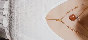 تجریه خرید آویز گردنبند زنانه مدل سنگ دلربا