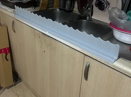 آبگیر کنار سینک مدل سیلیکونی طرح شیروانی