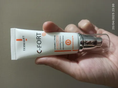 کرم روشن کننده درمالیفت مدل C-FORT حجم 40 میلی لیتر