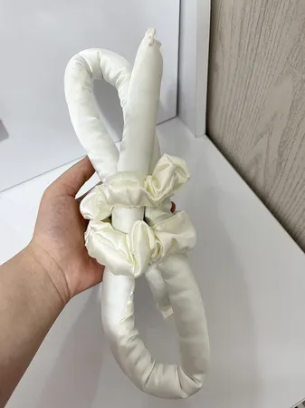 بیگودی مو مدل پرنسس طرح روبان به همراه کش مو بسته 2 عددی